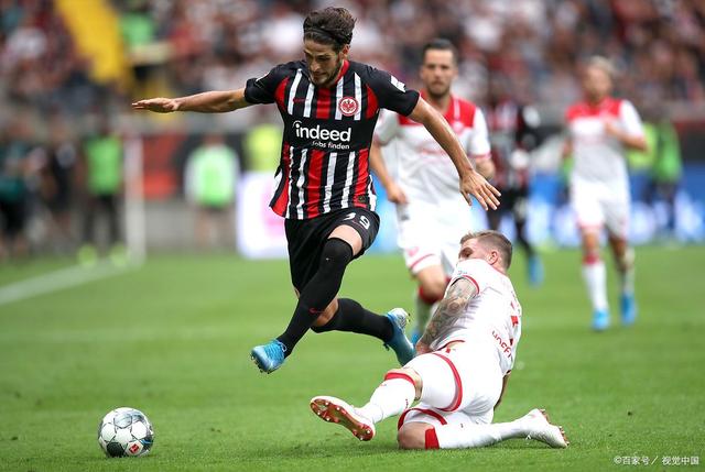 HKA碾压FPX,Jankos关键团战开团秒人激烈交锋入围赛,锁定晋级资格 HKA碾压FPX,Jankos关键团战开团秒人激烈交锋入围赛,锁定晋级资格