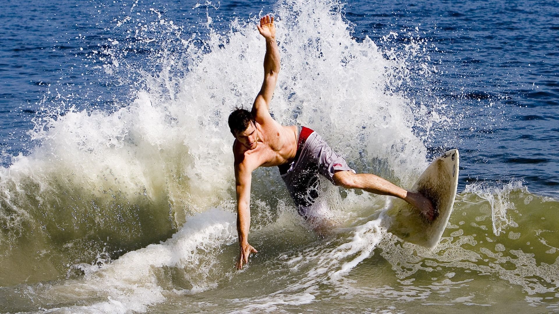 努涅斯之夜,当F1街巷血脉为无名者燃起惊雷